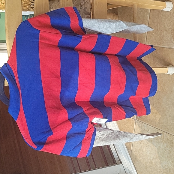 Gap red and royal striped polo with gray sleeves 14 - Picture 6 of 9